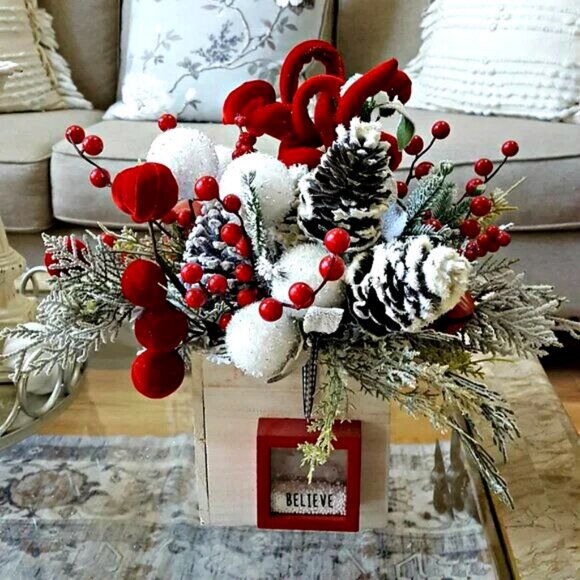 NEW! " BELIEVE " HOLIDAY Farmhouse CHRISTMAS FLORAL DECOR - Picture 5 of 5